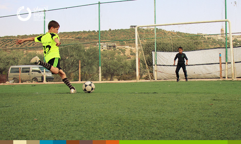 The conclusion of football tournament for youth in Idlib sponsored by the Ihsan Foundation