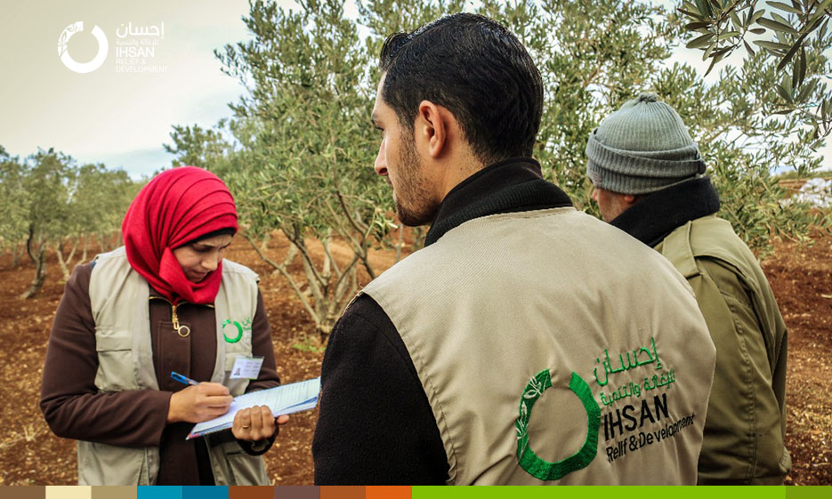 IhsanRD team carries out the verification and registration of farmers within Support Inter-Agriculture project in northern Homs countryside