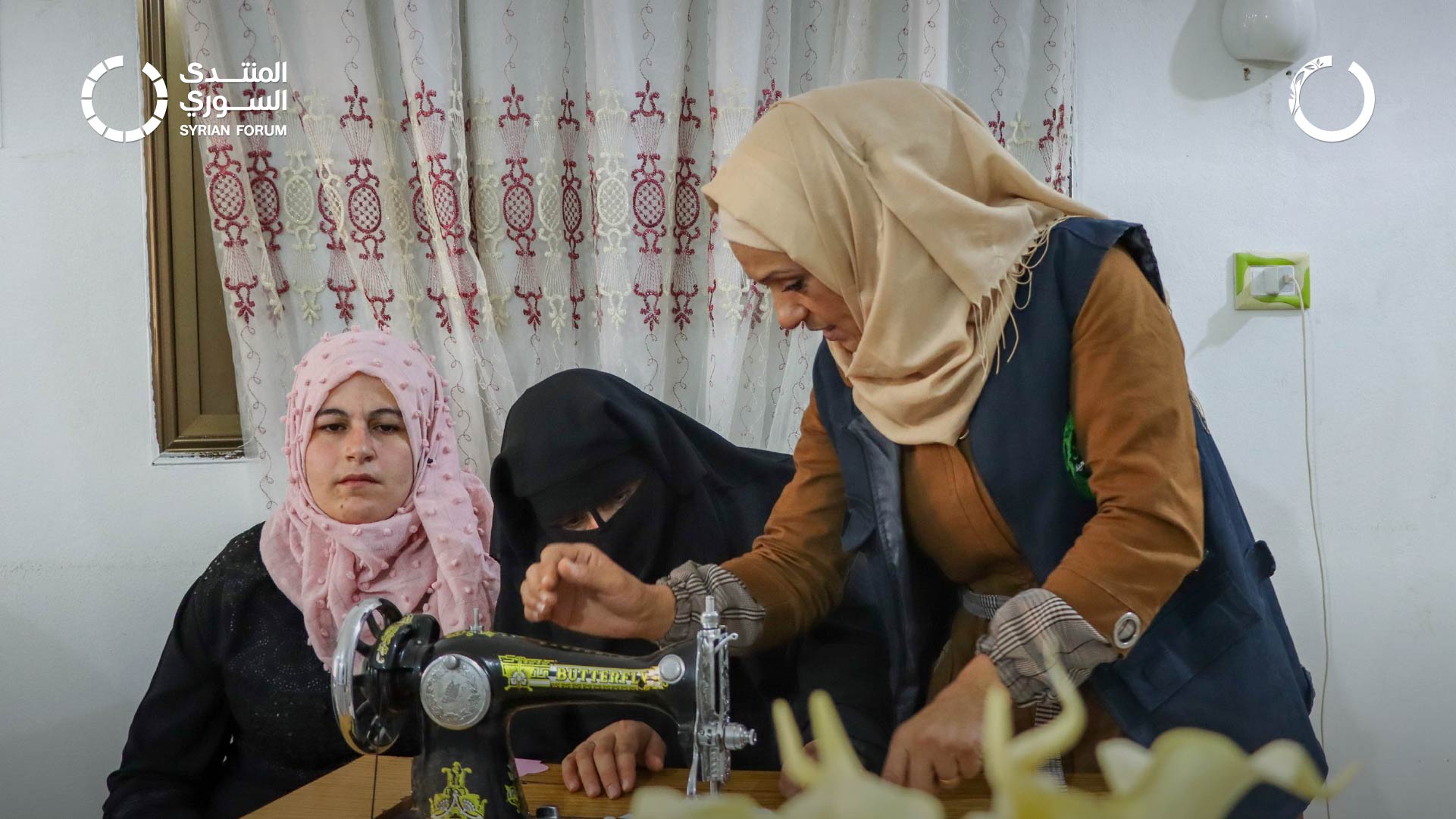 Sewing training for 100 women at the Women’s Support Center in Armanaz
