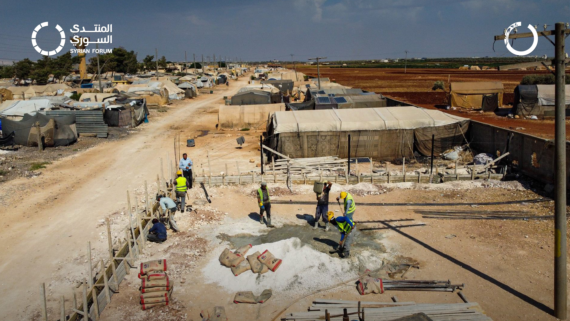 Building a water station in Maarat Al-Ikhwan, northern Idlib, to provide clean water.