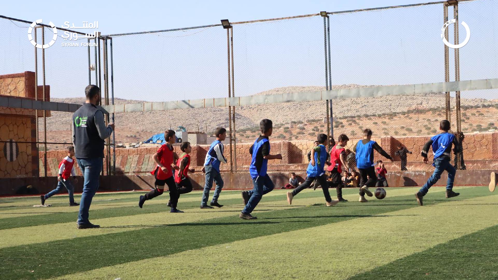 دوري أبطال المخيمات في حربنوش: تعزيز التماسك المجتمعي وتنمية المهارات لدى الأطفال النازحين