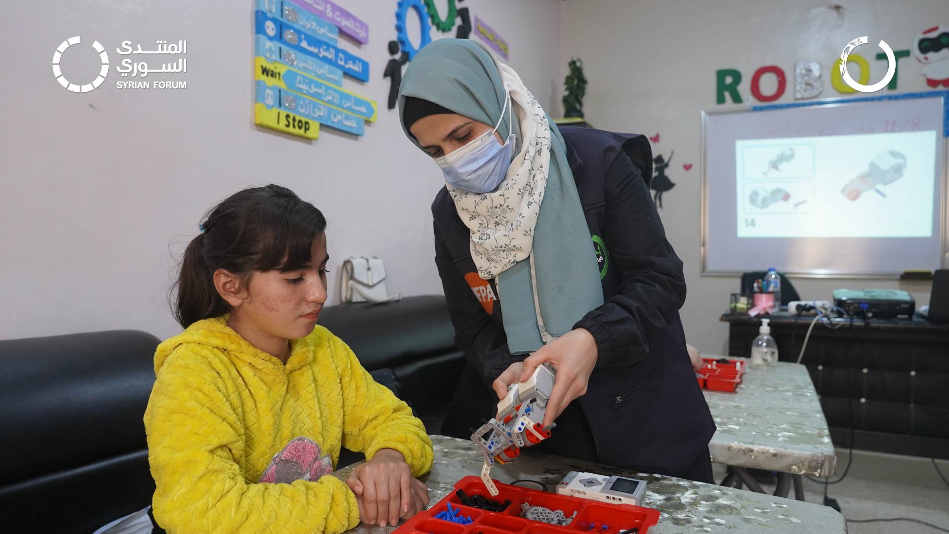 Girls Learn Robot Assembly and Programming at the Women’s Innovation Center